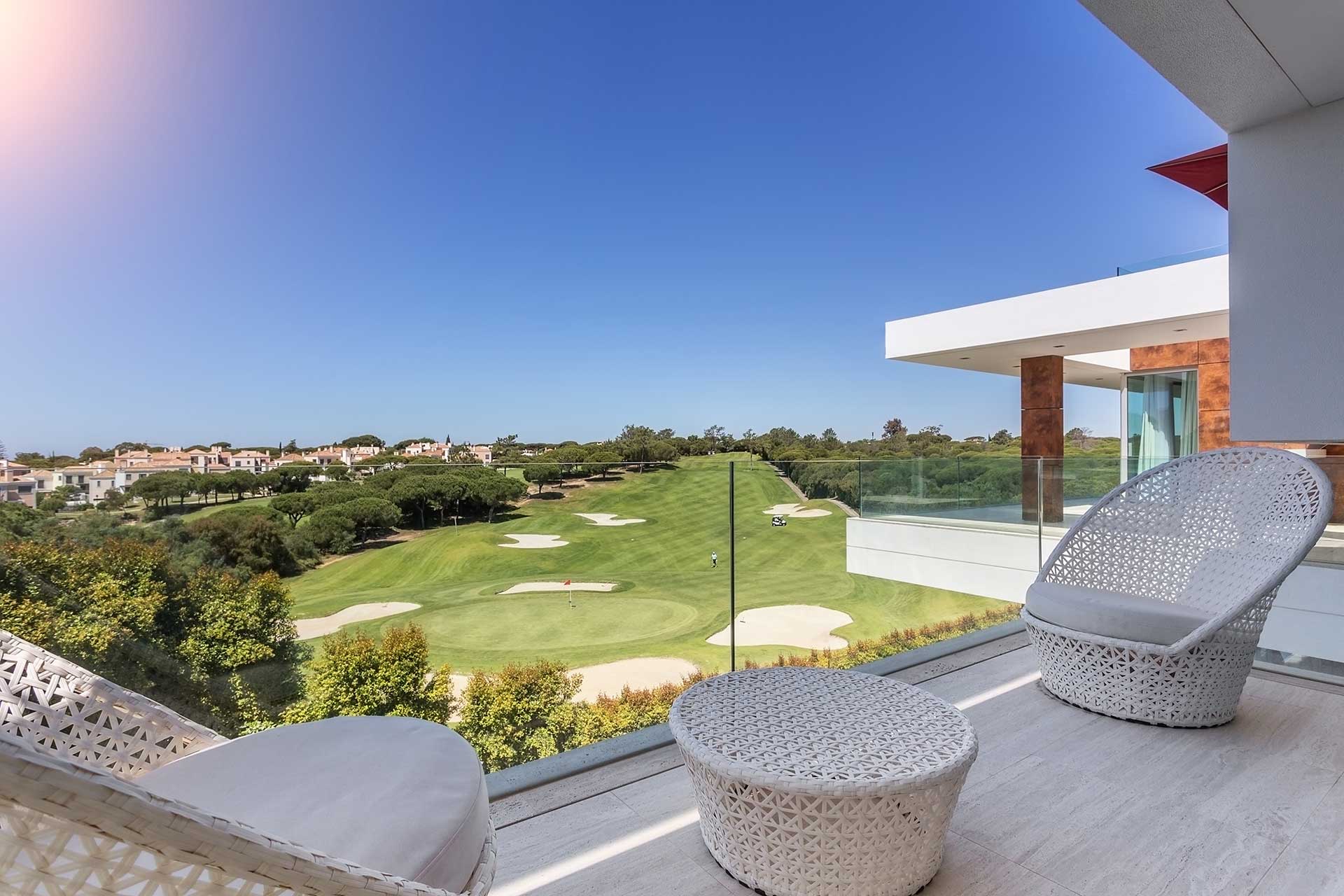 Golf Hotels Management: Operating Perfect Accommodations for Golf Enthusiasts