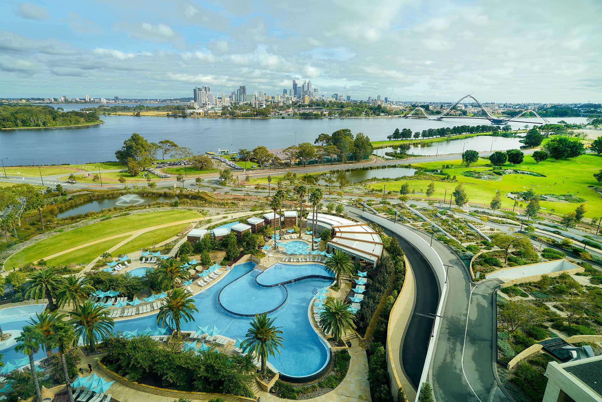 Hotel Career in Australia: Wilderness and Cities